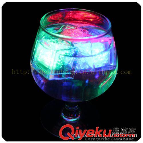 LED發(fā)光冰塊.按鍵七彩閃光冰塊.酒吧/KTV/派對/聚會/圣誕用品原始圖片3