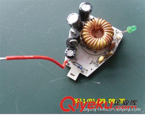 專業(yè)供應(yīng)深圳車充 車載充電器原始圖片2