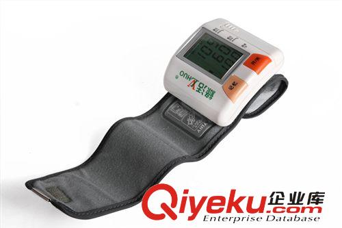 綠hx壓計腕式 語音會說話  家用智能電子血壓計 廣東廠家批發(fā)原始圖片2