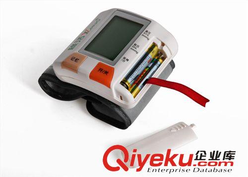 綠hx壓計腕式 語音會說話  家用智能電子血壓計 廣東廠家批發(fā)原始圖片3