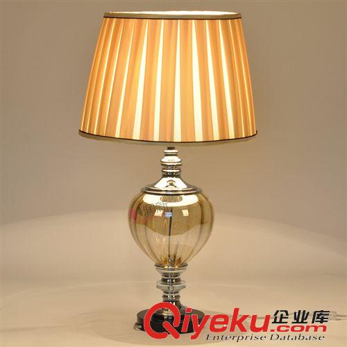 潤新批發(fā)歐式現(xiàn)代gd玻璃工藝品臺燈客廳臥室床頭照明燈具M(jìn)T2008原始圖片2