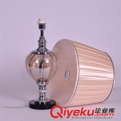 潤新批發(fā)歐式現(xiàn)代gd玻璃工藝品臺燈客廳臥室床頭照明燈具M(jìn)T2008原始圖片3