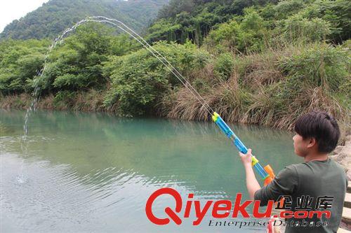 夏天熱賣 大號雙管水槍 沙灘海邊玩具 小孩抽拉式水槍 射程超遠哦