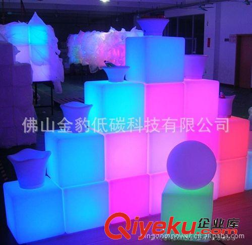 16色變化酒店發(fā)光凳子 LED發(fā)光方凳廠家原始圖片3