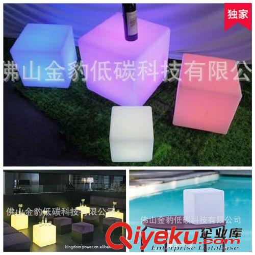 PE材料遙控變色LED發(fā)光方凳 滾塑LED發(fā)光凳子原始圖片3