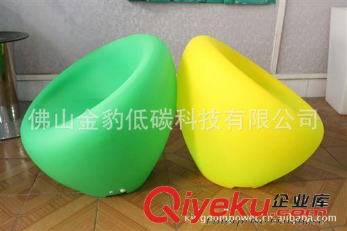 遙控變色大型滾塑加工LED發(fā)光沙發(fā)
