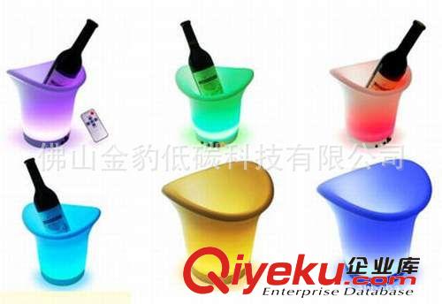 供應(yīng)LED滾塑冰桶、塑料發(fā)光冰桶系列 佛山不同規(guī)格LED發(fā)光冰桶