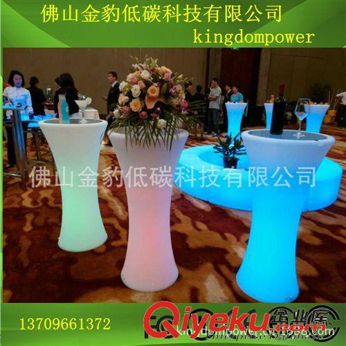 供應(yīng)塑料發(fā)光家具、滾塑沙發(fā)、七彩變色戶外發(fā)光沙發(fā) 單人沙發(fā)