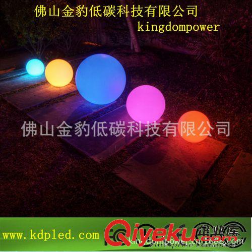 供應(yīng)各種形狀吊燈 歐式風(fēng)格吊燈 E27 13W吊燈 滾塑吊燈 佛山廠家