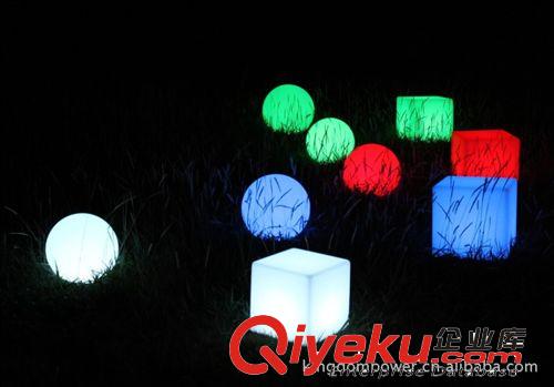 LED凳子 方形凳子 LED發(fā)光凳子 LED七彩正方體凳子 塑料發(fā)光凳子原始圖片2