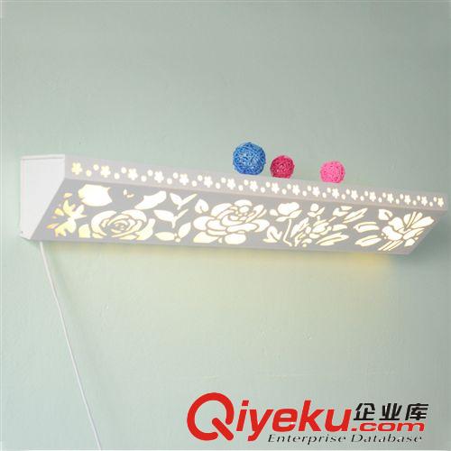 廠家直銷 環(huán)保節(jié)能LED燈具+置物 創(chuàng)意鏤空雕花玫瑰LED斜壁燈原始圖片2