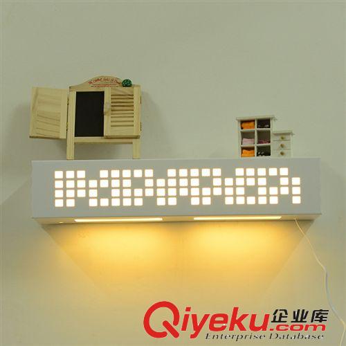 廠家直銷代發(fā) 多功能創(chuàng)意鏤空照明LED落地?zé)?置物收納PVC防潮花架