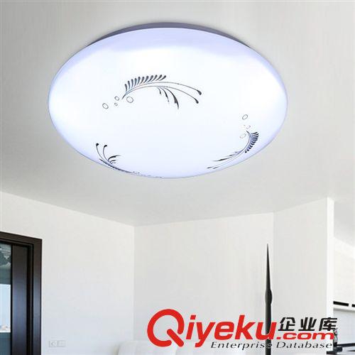 led吸頂燈 簡(jiǎn)約現(xiàn)代臥室燈客廳燈具 圓形鋁材亞克力面包燈飾