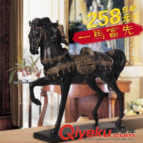 馬年吉祥擺件 樹(shù)脂工藝品商務(wù)禮品 招財(cái)馬客廳裝飾擺件 馬上有錢(qián)