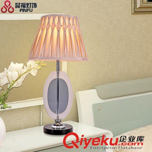 品信 奢華水晶臺(tái)燈臥室床頭燈創(chuàng)意 時(shí)尚l(wèi)ed護(hù)眼燈婚房臺(tái)燈3449/1T原始圖片2