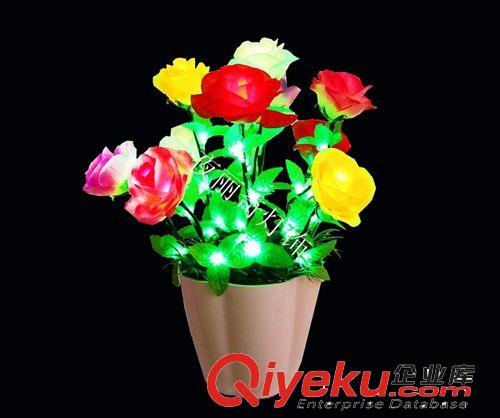 廠家生產(chǎn)LED花盆燈，LED臺燈 仿真菊花發(fā)光燈 LED小樹燈
