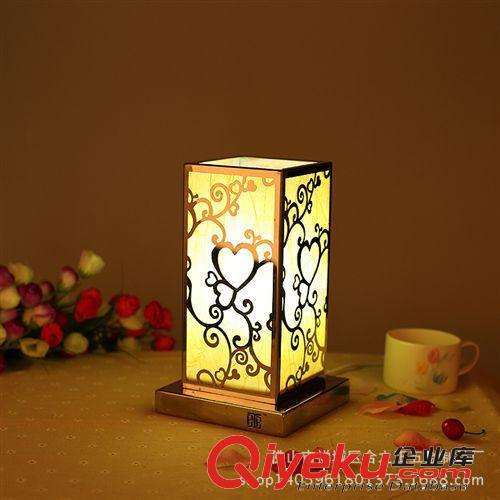 廠家現(xiàn)貨批發(fā)簡(jiǎn)約時(shí)尚休閑家居掛鐘 個(gè)性特色創(chuàng)意掛鐘 送禮