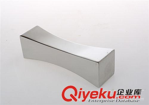 廠家供應(yīng)腰形簡約時尚不銹鋼小花瓶 家居擺件飾品花瓶定做批發(fā)原始圖片2