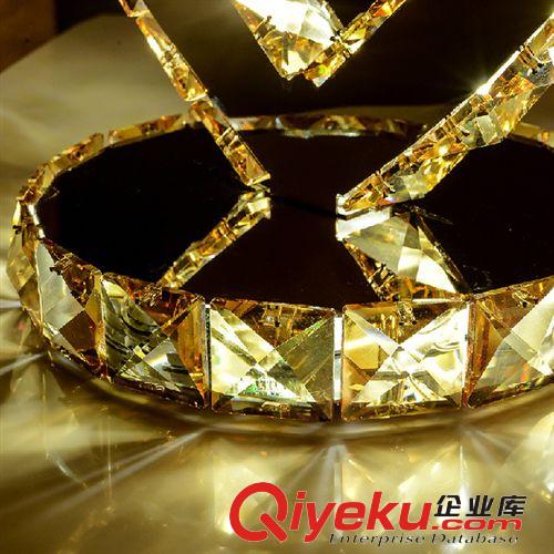 水晶燈臥室床頭柜客廳燈玖玖炫燈飾現婚慶燈飾led心形臺燈落地