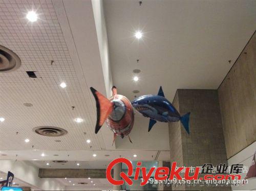 整蠱 搖控飛魚鯊魚氣球小丑魚 創意飛艇飛機類廠家直供搞怪玩具原始圖片3
