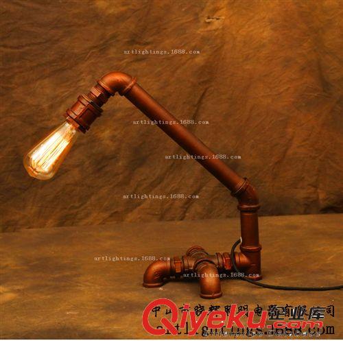 LOFT復(fù)古工業(yè)愛迪生燈泡臺燈書房酒吧咖啡廳個性創(chuàng)意鐵藝水管
