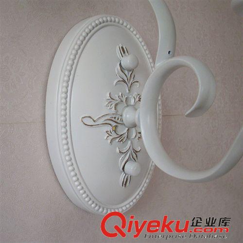 歐貝倫B-8001 歐式壁燈 創(chuàng)意白色壁燈 簡約現(xiàn)代 現(xiàn)代臥室床頭原始圖片3