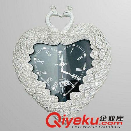 歐式gd復(fù)古心形雙孔雀創(chuàng)意藝術(shù)鑲鉆客廳壁鐘創(chuàng)意鐘表靜音掛鐘原始圖片2