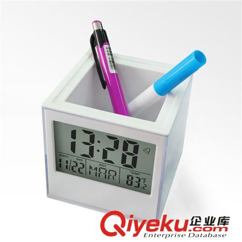 【插畫筆筒萬年歷&世界時鐘】原始圖片2
