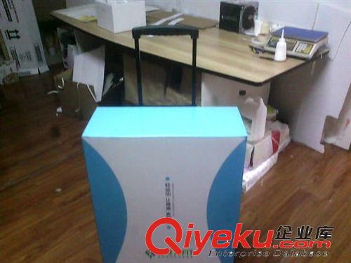 定制圣誕樹(shù)紙質(zhì)廣告立牌展示架 供應(yīng)圣誕節(jié)慶日紙廣告立牌展示架
