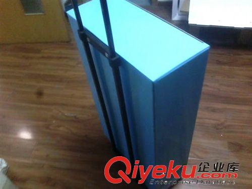 供應(yīng)瓦楞紙質(zhì)展會(huì)促銷(xiāo)宣傳紙拉桿展示箱架 一件起訂 畫(huà)面可定制原始圖片2