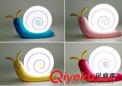 蝸牛臺(tái)燈 創(chuàng)意掛墻燈/USB 充電LED小夜燈卡通床頭燈創(chuàng)意禮品原始圖片2