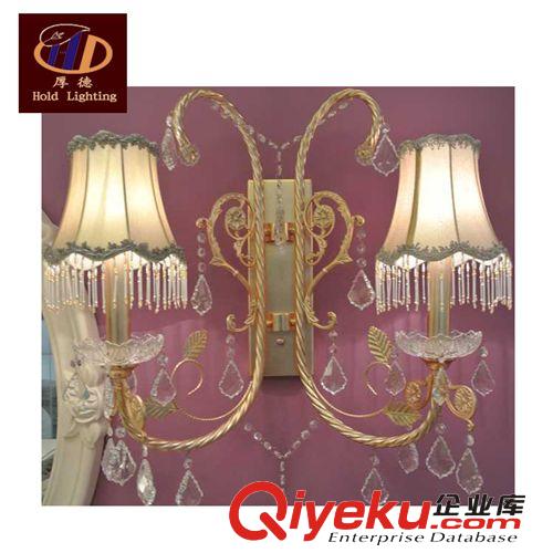 廠家生產(chǎn) LED護眼創(chuàng)意仿古燈 復(fù)古陶瓷工作臺燈