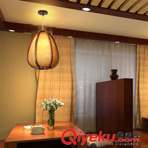 現(xiàn)代創(chuàng)意吧臺(tái)燈 實(shí)木單頭小吊燈中式羊皮燈 茶樓燈餐廳卡座燈8092