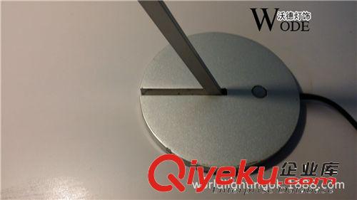 沃德燈飾供應意大利可折疊觸摸調光閱讀LED臺燈7106-1T原始圖片3