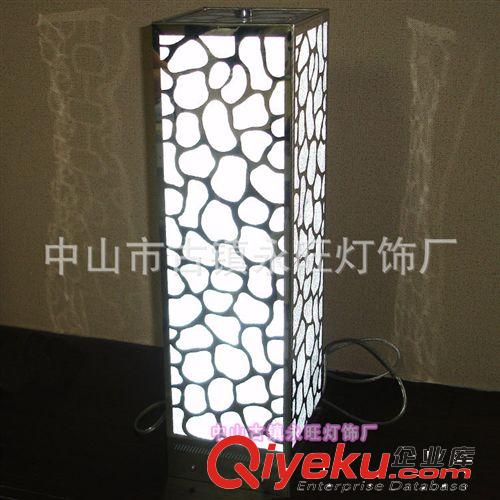 熱銷供應(yīng)現(xiàn)代落地?zé)?客廳落地?zé)?創(chuàng)意簡(jiǎn)約落地?zé)?精美落地?zé)粼紙D片2