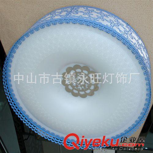 廠家直銷 藍(lán)縷空花LED吸頂燈 玫紅閃耀橢圓吸頂燈