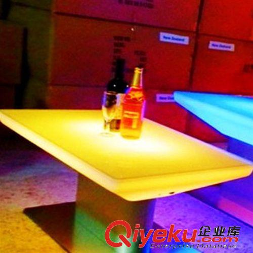 時(shí)尚新款發(fā)光酒吧臺(tái) led酒吧臺(tái) 吧椅 不銹鋼酒吧臺(tái) 發(fā)光吧臺(tái)桌原始圖片2