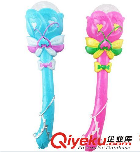 爆款兒童旋轉(zhuǎn)七彩燈光小蘋果音樂閃光棒 投影閃光魔法棒 地攤熱賣原始圖片2