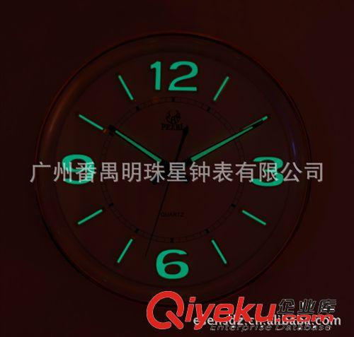 明珠星廠家掛鐘批發(fā) 夜光字塊創(chuàng)意掛墻鐘 13寸鐘時(shí)尚靜音掛鐘原始圖片2