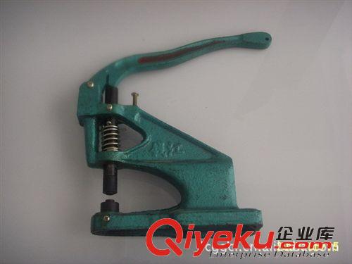 廣州廠家長(zhǎng)期供應(yīng)打扣眼機(jī)、手動(dòng)扣眼機(jī)、廣告扣眼機(jī)原始圖片2