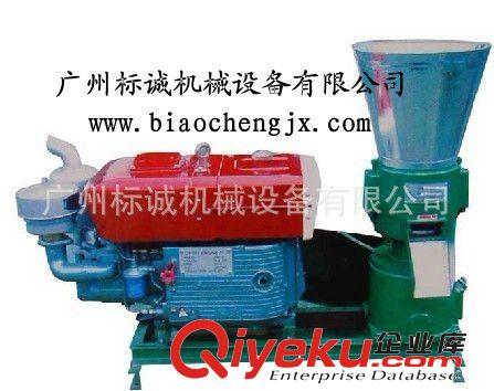 KL120型柴油機(jī)帶動顆粒飼料機(jī),飼料機(jī)械