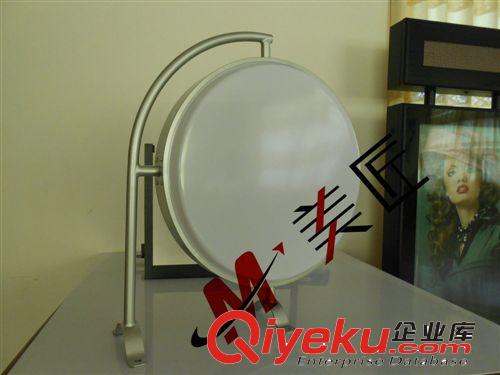 生產銷售 R60 定制鐵藝外框圓形吸塑燈箱 電子吸塑燈箱原始圖片2