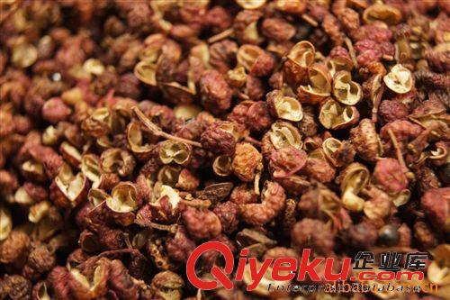 供應(yīng) {zh0}的調(diào)味香料 青色 好用 價(jià)格低  味道好 青花椒 暢銷(xiāo)