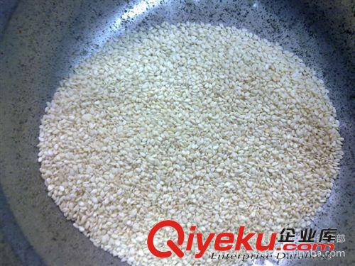 供應(yīng) 產(chǎn)地直銷 {zh0}西米 夏天暢銷  質(zhì)量好 糖水店喜歡  小粒西米