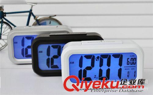 LED鐘靜音鬧鐘 時尚鬧鐘 LED鐘聰明燈 大數字顯示 聰明燈  萬年歷