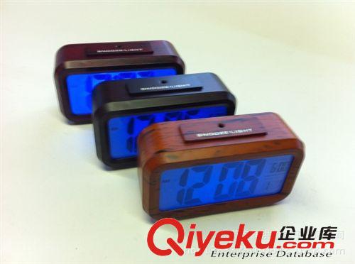 木紋LED鐘靜音鬧鐘 時尚鬧鐘 LED鐘聰明燈 聰明鐘 聰明燈 溫度計