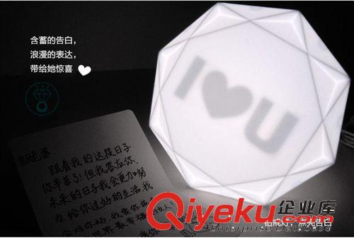 創(chuàng)意功夫熊貓臺燈阿寶語音聲控LED智能感應(yīng)報時小夜燈兒童禮品潮