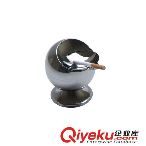 時尚創(chuàng)意不銹鋼煙灰缸車載戴蓋防風(fēng)塵煙缸居家辦公擺件禮品男大號原始圖片2