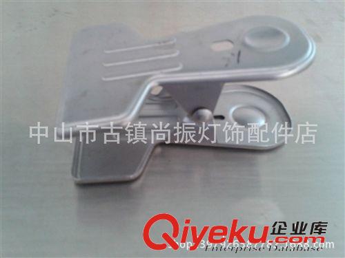 專業(yè)生產(chǎn)五金塑料夾夾子子各種燈飾配件原始圖片3