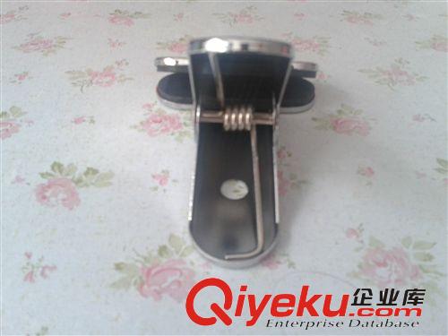 專業(yè)生產(chǎn)五金塑料夾子各種燈飾配件原始圖片2